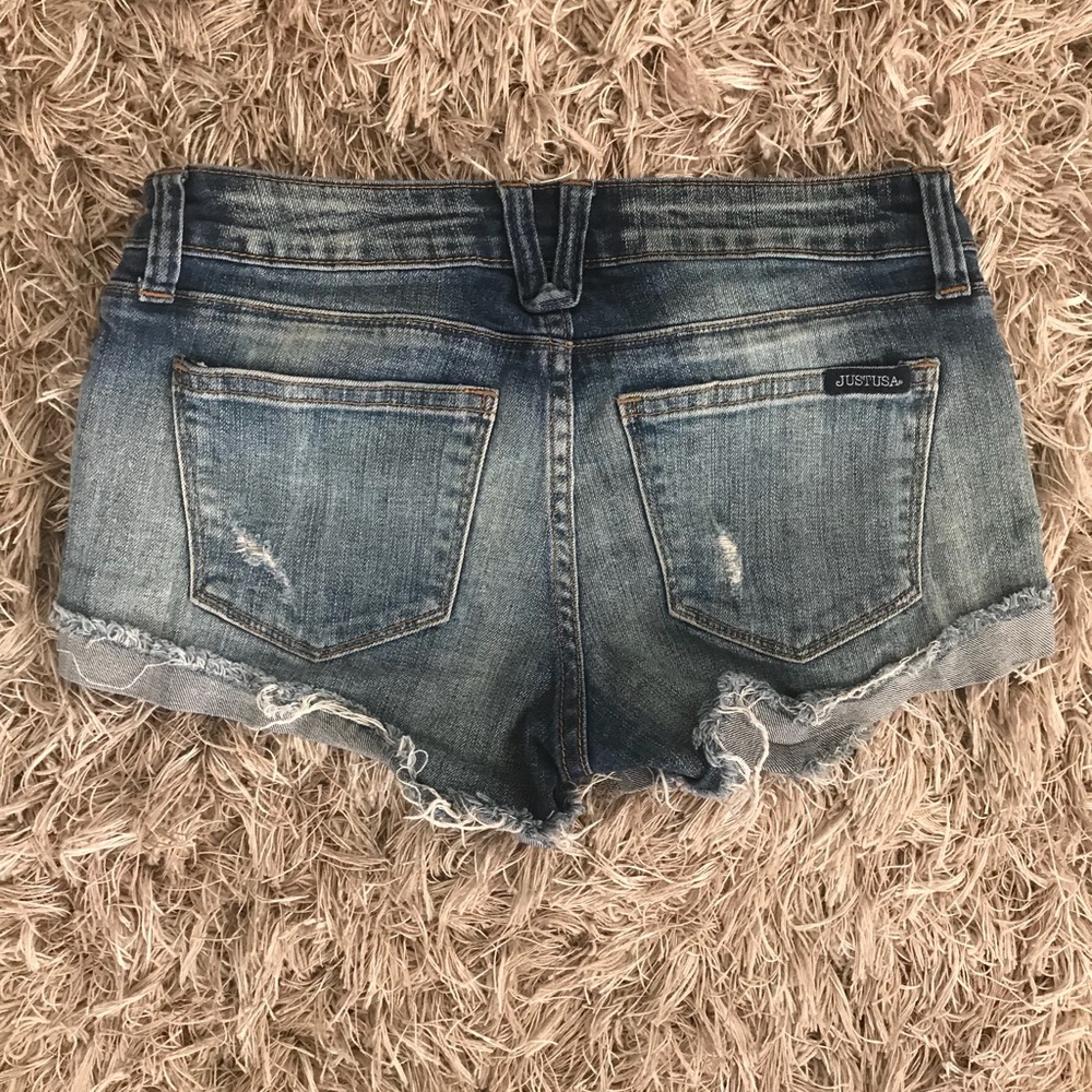 Shorts - Picture 3 of 3